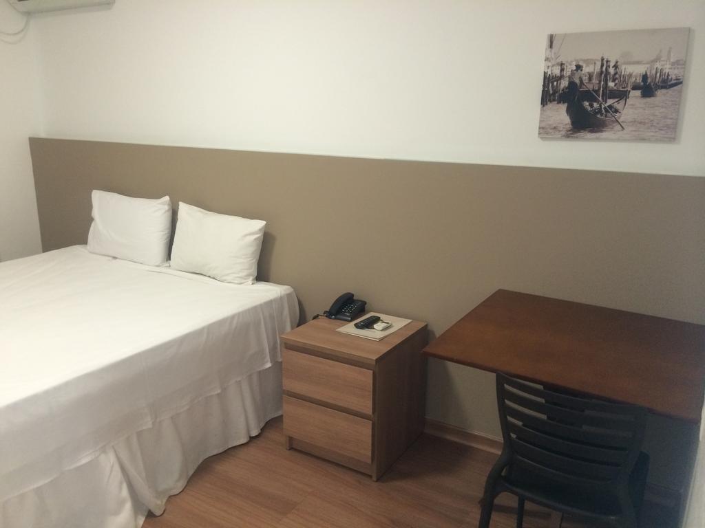 Lord Hotel Aeroporto Confins Vespasiano Buitenkant foto