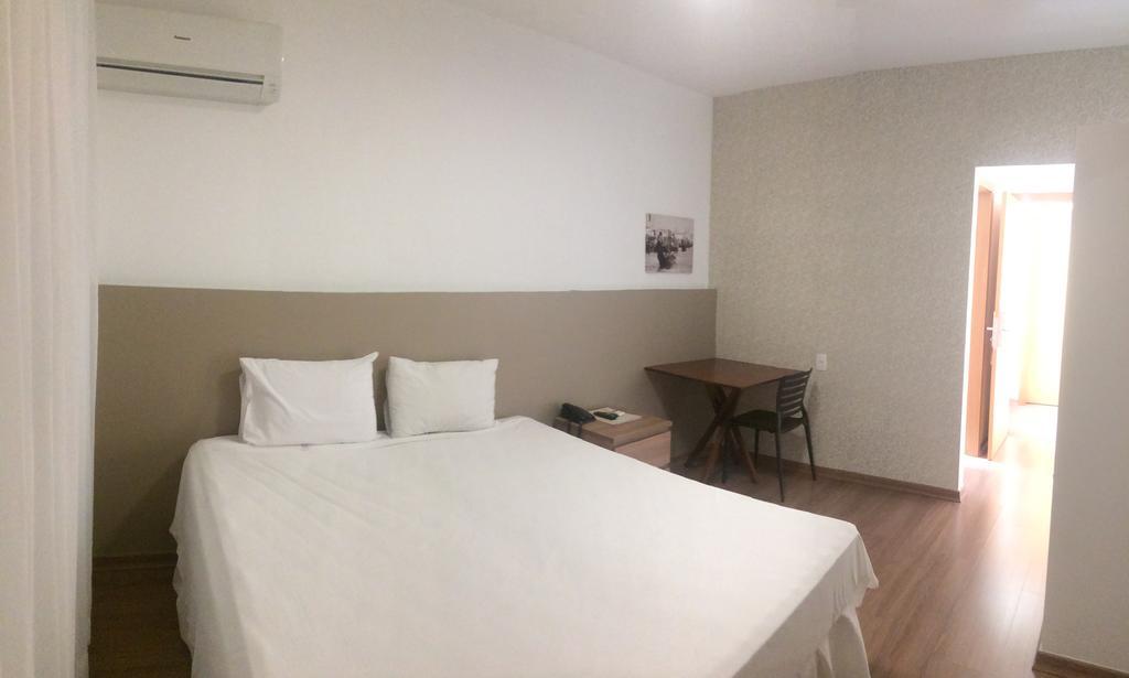 Lord Hotel Aeroporto Confins Vespasiano Buitenkant foto