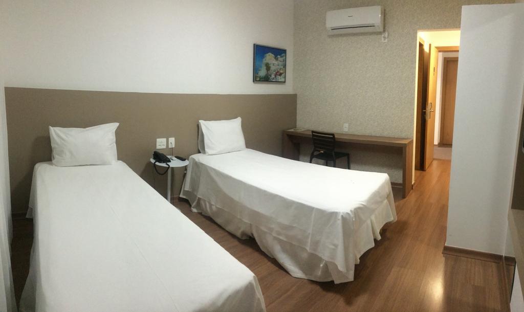 Lord Hotel Aeroporto Confins Vespasiano Kamer foto