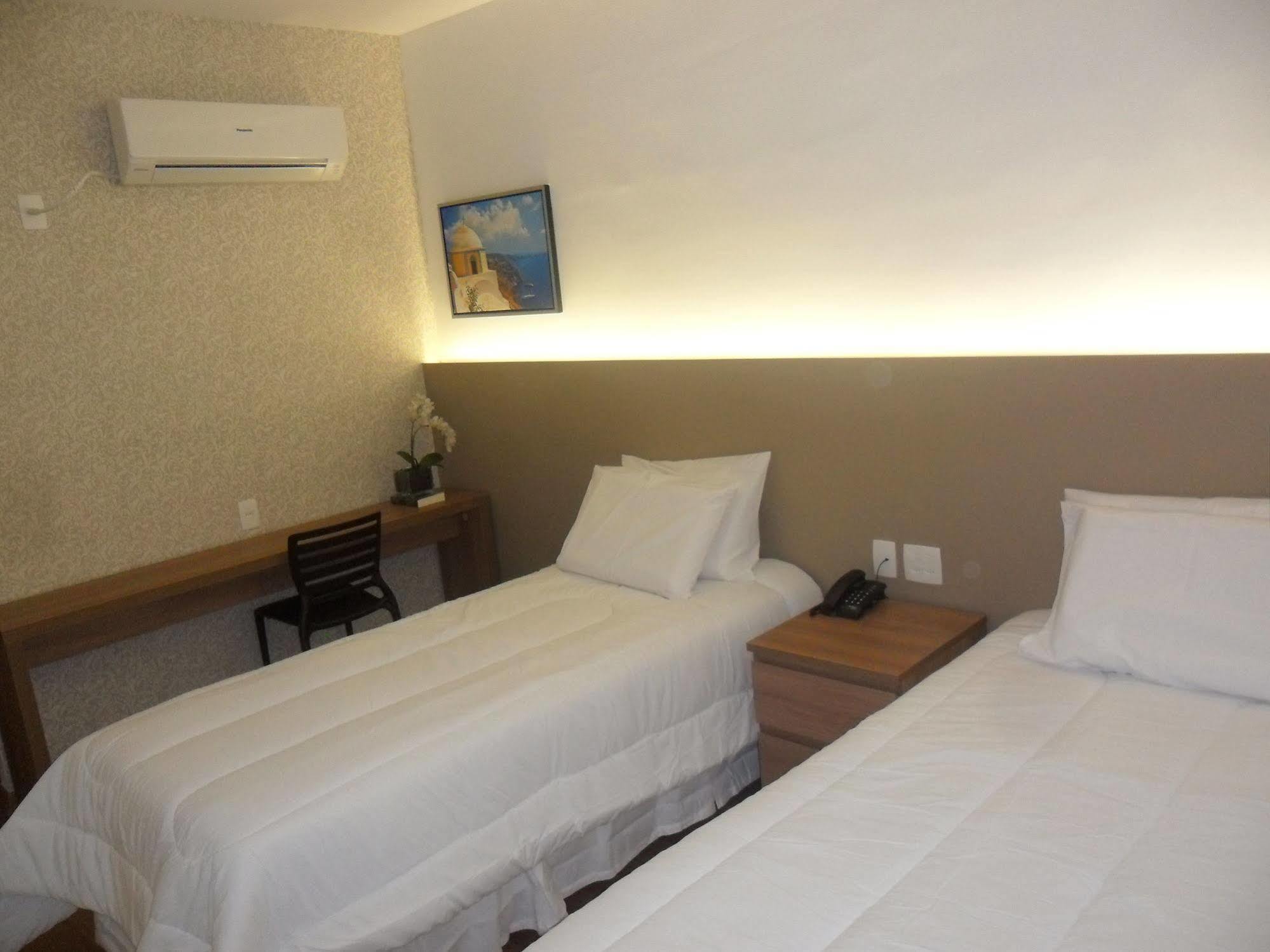 Lord Hotel Aeroporto Confins Vespasiano Buitenkant foto